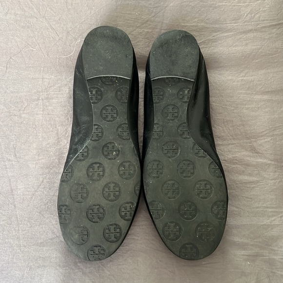 Tory Burch Clare Flats 8.5M - Picture 2 of 7
